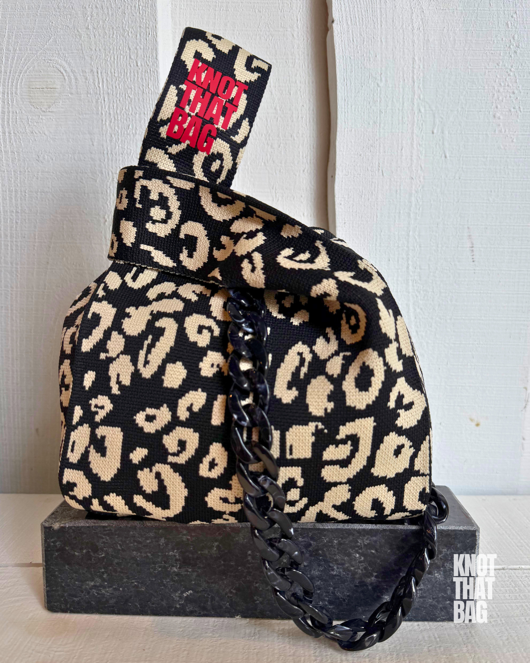 Leopard 豹 (Hyō)