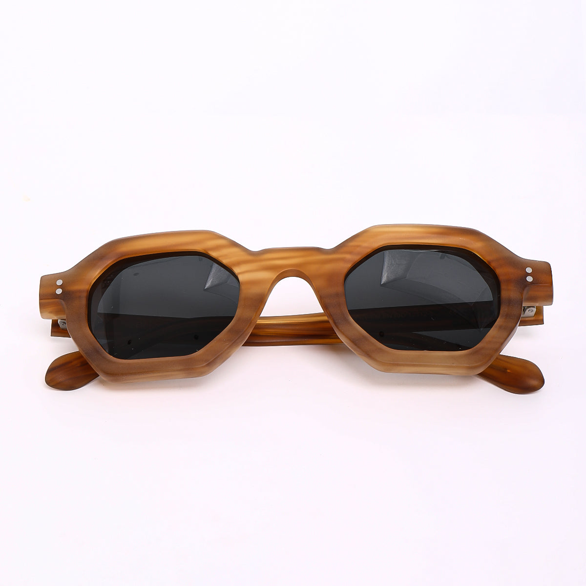 KTB Eyewear | Kado