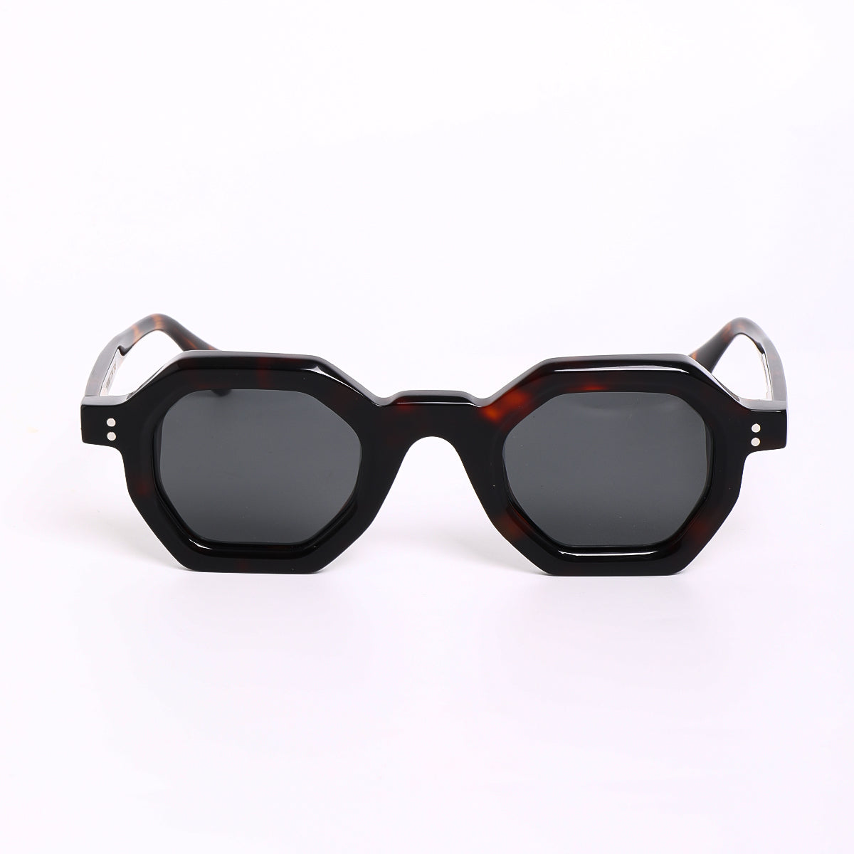 KTB Eyewear | Kado