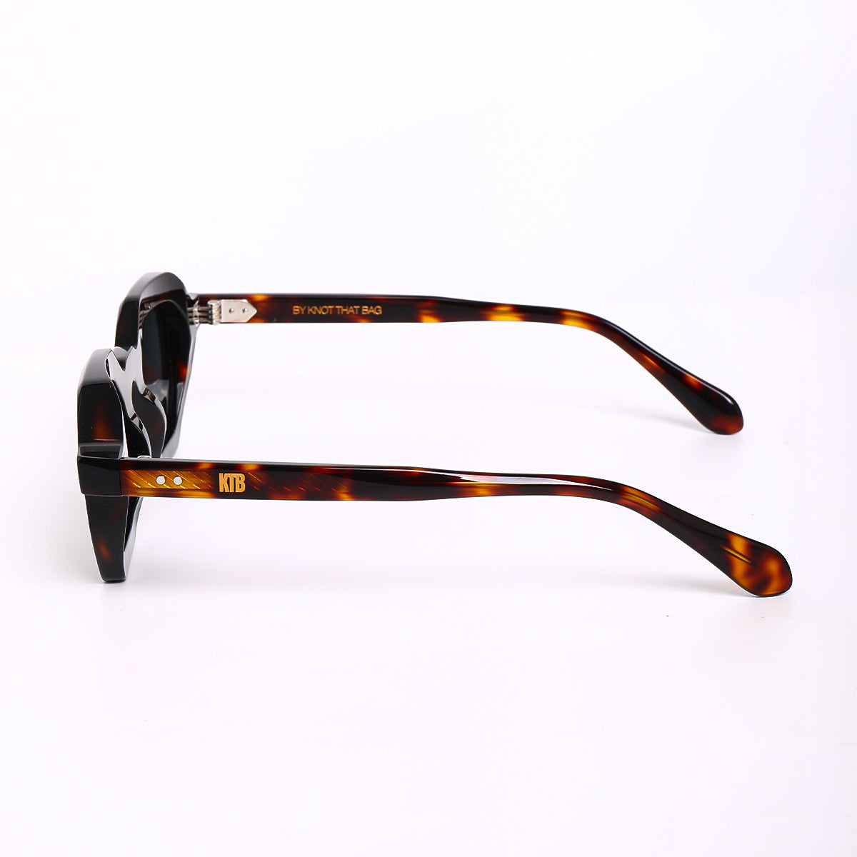 KTB Eyewear | Kado
